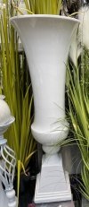 Bardzo elegancki wysoki wazon do ekspozycji dużych kwiatów, roślin