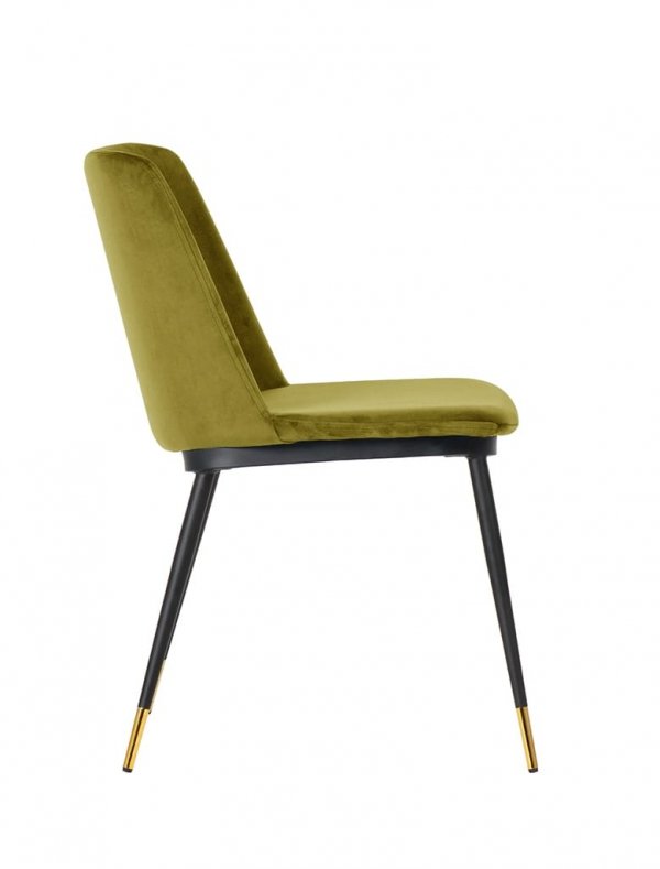 Tapicerowane krzesło w kolorze jasnozielonym
