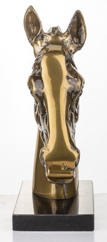 Figurka dekoracyjna na podstawce z głową konia w kolorze złotym