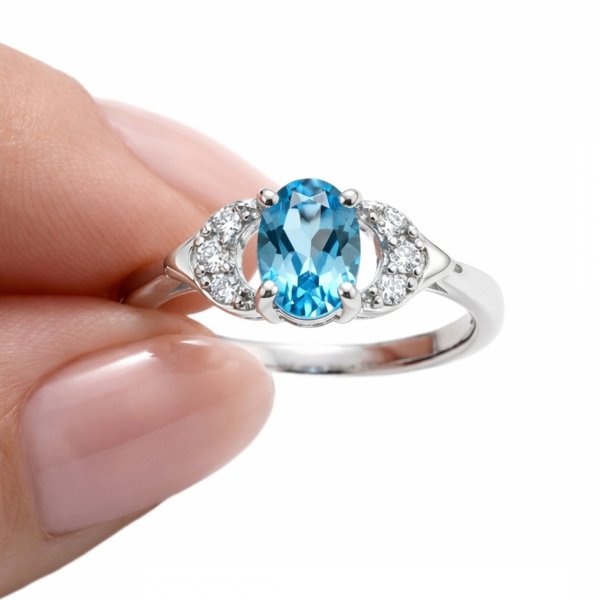 Pierścionek z topazem rodowane srebro 925