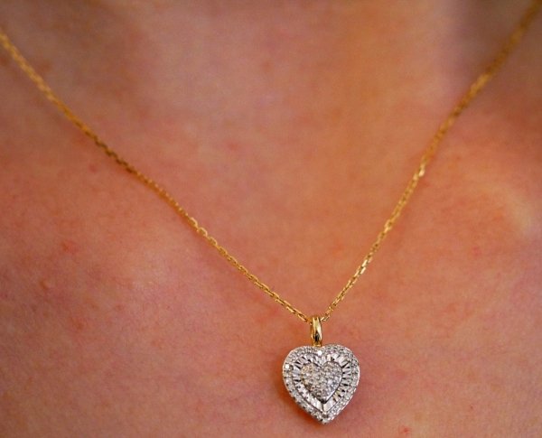 Naszyjnik SERCE diament 52/0.08ct złoto 585