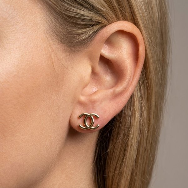 Kolczyki sztyft z motywem geometrycznym złoto 585