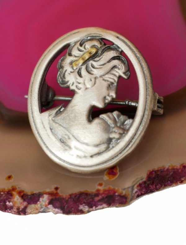Broszka KAMEA dama art srebro rod 925 