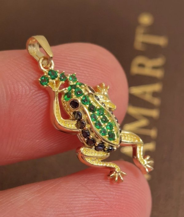 Wisior żabka zielona złoto 375