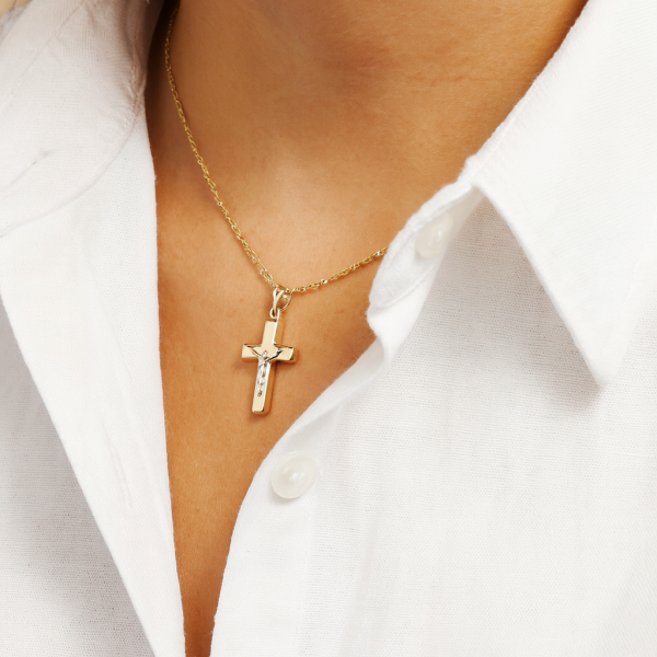 Krzyż przestrzenny z wizerunkiem złoto 585