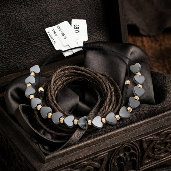 Bransoletka z sercami na sznurku złoto 585