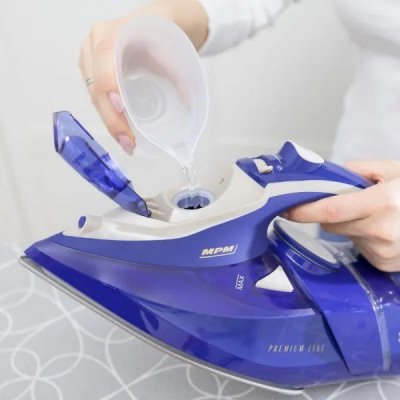 MPM Żelazko ze stopą ceramiczną MZE-24/G