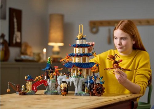 LEGO Klocki Ninjago 71814 Turniejowe miasto ze świątynią