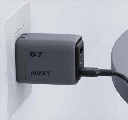 AUKEY PA-C3 ładowarka sieciowa 3xUSB (2xUSB-C + 1xUSB-A) 67W 5A QC5.0 PD3.0 AFC PPS FCP SCP