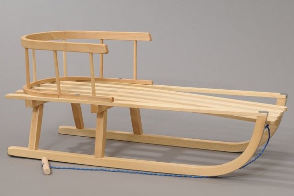 Holzschlitten mit Rückenlehne Winterfußsack 90cm Mokka