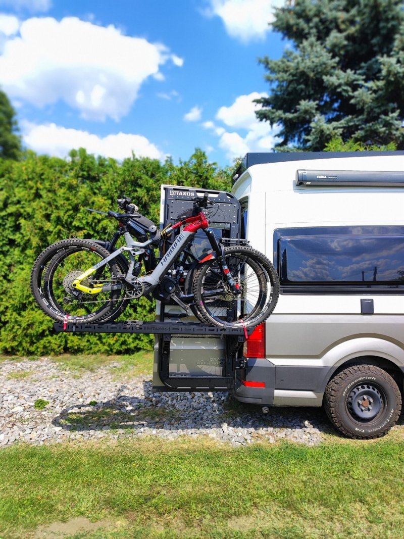 Aluminiowy stelaż wielofunkcyjny do Mercedes-Benz Sprinter 907