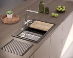 Quadron MARC 120 WORKSTATION GraniteQ zlewozmywak 2-komorowy 760*500*235 mm pure carbon + syfon push to open + dozownik + deska + wkładka / elementy złote HQC7650U7PVDG1