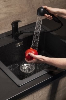 KFA Indira bateria kuchenna z wyciąganą wylewką czarna 661311081