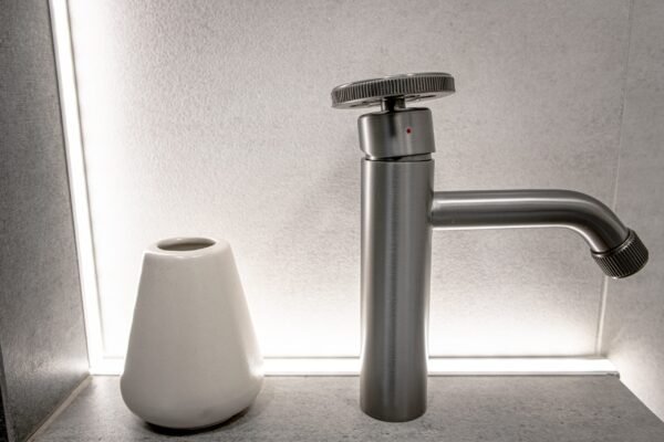 Laveo MURO bateria umywalkowa grafit BAU922D