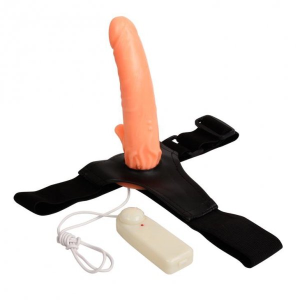dildo strap on z paskiem wykonanym z realistycznego materiału PVC