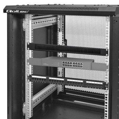 Qoltec Przepust szczotkowy do szaf RACK 19&quot; | 1U