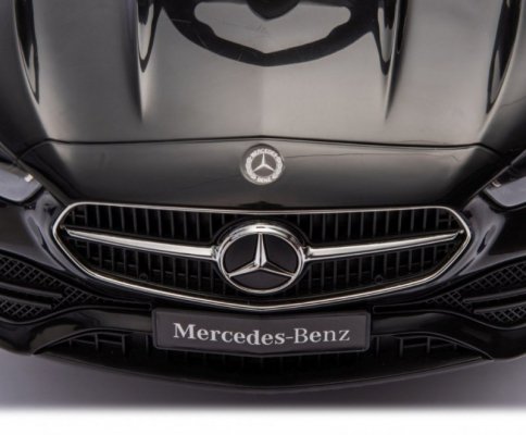 Pojazd z rączką MERCEDES C-Class czarny