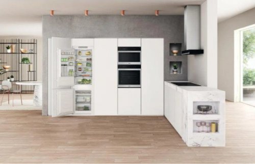 Whirlpool Chłodziarko-zamrażarka do zabudowy WHC18T322