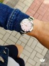 różowa tarcza srebrny zegarek 