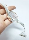 Srebrny zegarek z brokatem 