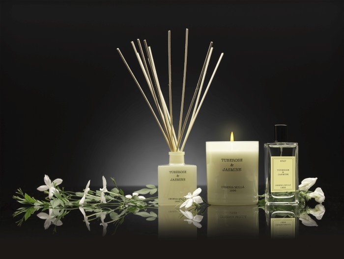 CM - Świeca Premium 230 gr. Tuberose and Jasmine