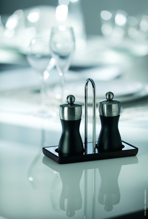 Fidji Młynek do soli czarny mat 20 cm PG-17163	 Peugeot