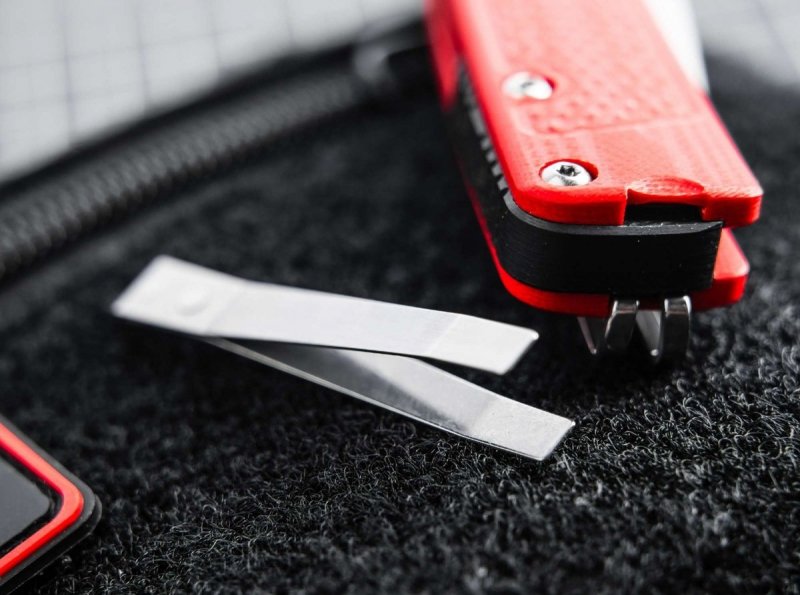 Nóż Böker Plus Fire Ant Red