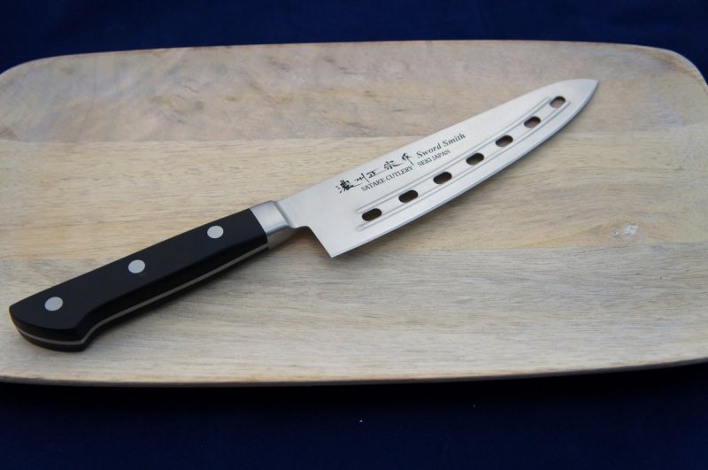 Nóż Szefa Air Holes 18 cm Satake Satoru