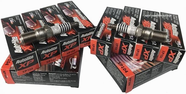 Kpl 8 szt IRYDOWYCH świec zapłonowych Pontiac Bonneville 4,6 V8
