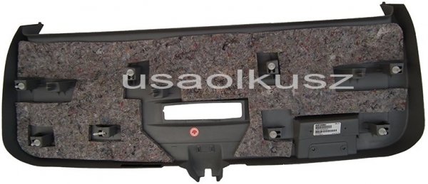 Tapicerka klapy bagażnika Chrysler 300C 2005-2008