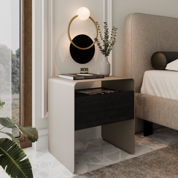 Stolik nocny SOCHI kaszmir / czarne drewno