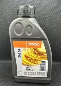 OLEJ DO SILNIKÓW 4-SUWOWUCH SAE30 0.6L (1 SZT)
