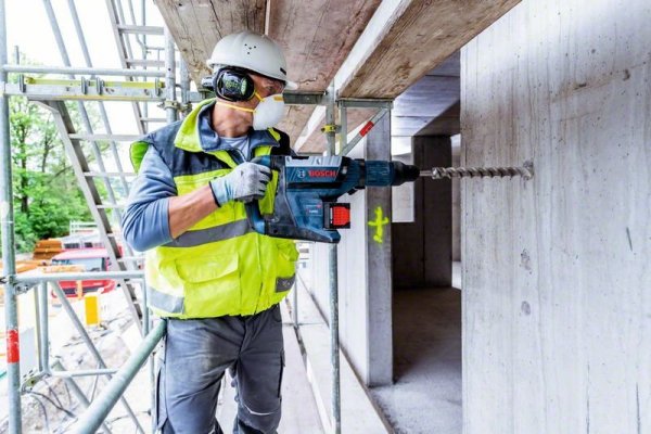 MŁOT UDAROWY OBROTOWY AKUM. SDS-MAX GBH 18V-45C 0*AH (1 SZT)