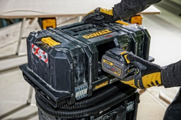 ODKURZACZ AKUMULATOROWY XR FLEXVOLT 54V 2*6.0AH (1 SZT)