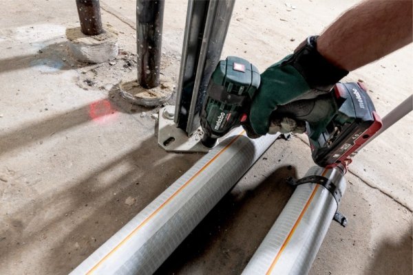 KLUCZ UDAROWY AKUMULATOROWY 1/2&#039;&#039; SSW 18 LTX 300 BL KARTON (1 SZT)