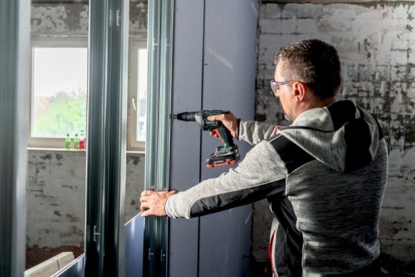 WKRĘTARKA AKUM. DO PŁYT GIPSOWYCH TBS 18 LTX BL 5000 0*AH (1 SZT)