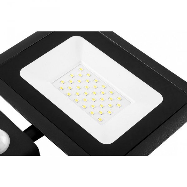 REFLEKTOR Z CZUJNIKIEM RUCHU SMD 30W 2400LM 230V (1 SZT)