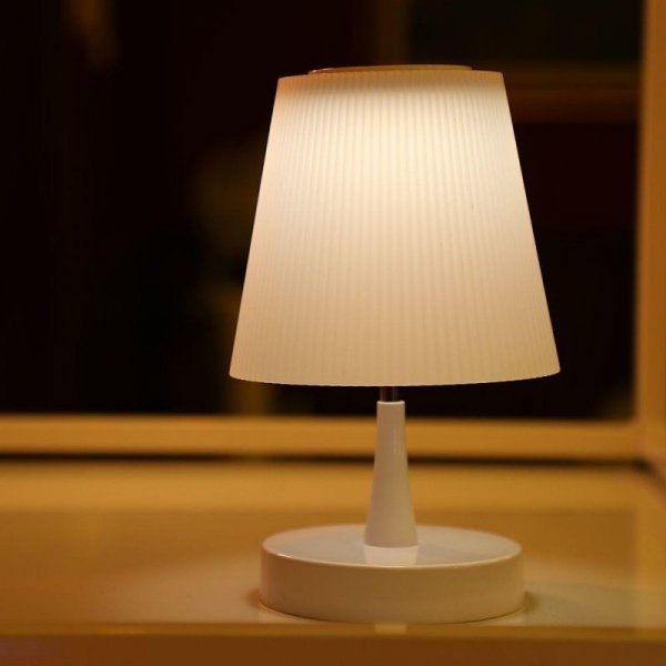Lampka Nocna Biurkowa V-TAC 4W LED Ładowalna Wł Dotykowy Ściemnianie VT-7515 3000K 210lm