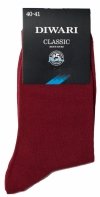 Bordowe skarpety DIWARI Classic od grupy Conte to połączenie stylu i wygody. Wykonane z bawełny czesanej, doskonałe do garnituru i codziennych eleganckich stylizacji.