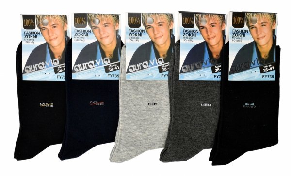 Młodzieżowe skarpety o prostym designie i subtelnym haftowaniu zapewniają wygodę noszenia dzięki miękkiej bawełnie i płaskim szwom.