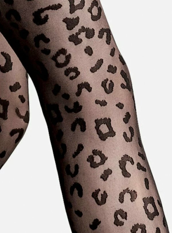 Zmysłowe, odważne i ultra-kobiece – takie są Lores Leopardo. Dzięki elastycznym włóknom i starannemu wykończeniu rajstopy dopasują się do Twojej sylwetki, a panterka doda pewności siebi