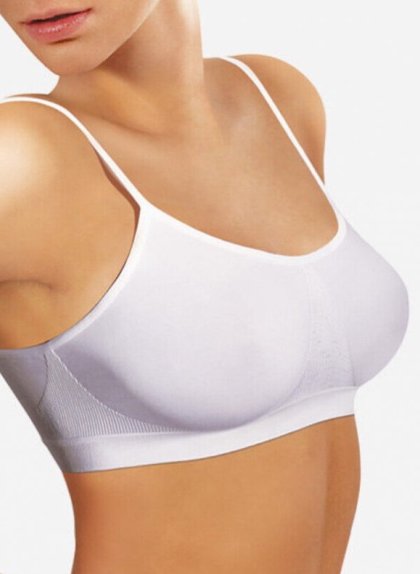 Bezszwowy stanik Brassiere z mikrofibry delikatnie podtrzymuje biust, zapewniając jednocześnie lekkość i kobiecy wygląd dzięki cienkim ramiączkom.