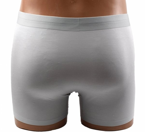 Eleganckie, perłowe bokserki męskie Aura.Via – naturalny bambus, perfekcyjny krój i luksusowy dotyk.