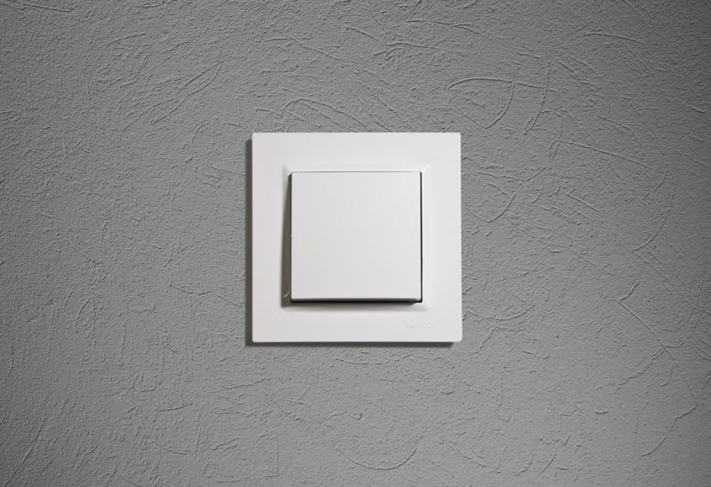 Simon 10 Łącznik schodowy podwójny z podświetleniem LED 10AX biały CW6/2L.01/11