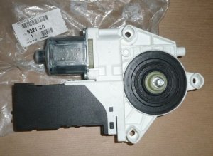 ORIGINAL Fensterhebermotor Links Vorne Peugeot 407 , 9221Z0  ,9663036680
