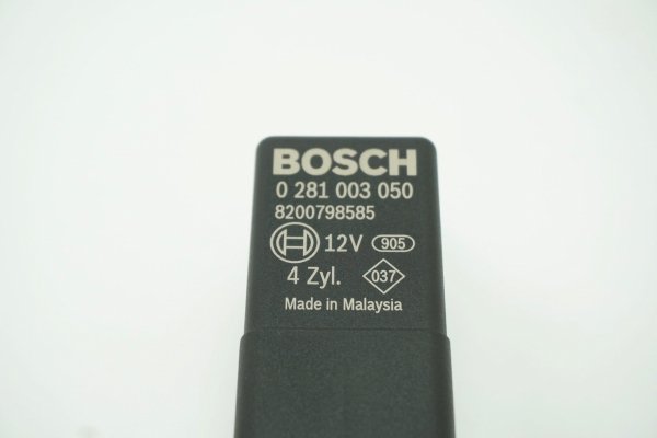 Originalteil Neu Glühkerzenrelais 1.6 DCI Bosch , 0281003050 , 8200798585