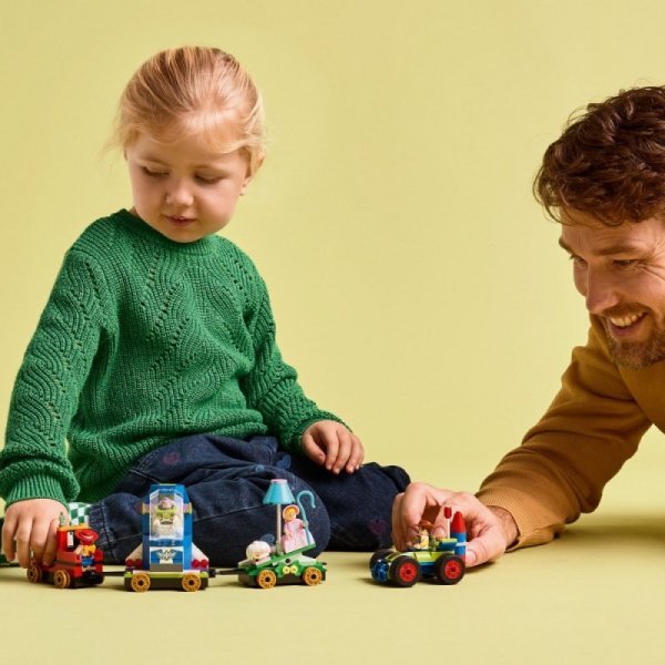 LEGO Klocki Disney 43264 Toy Story - Okolicznościowy pociąg i Pan Sterowany