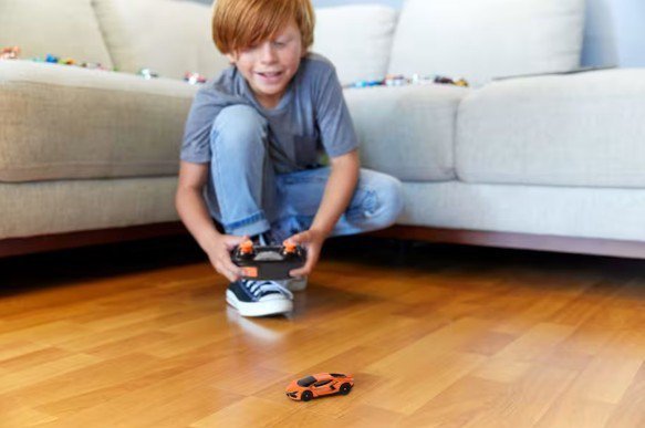 Hot Wheels Pojazd R/C HWMT55 1:64 Lamborghini Revuelto