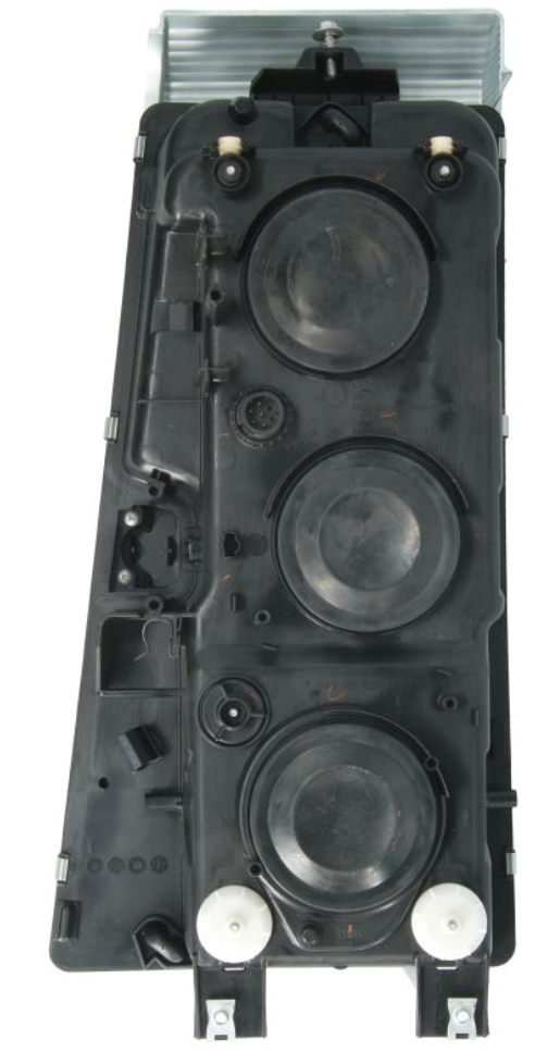 REFLEKTOR LAMPA RENAULT MAGNUM PRAWY