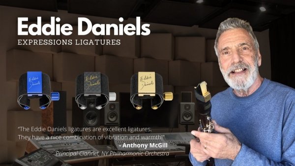 Ligaturka do saksofonu altowego Jewel Music Eddie Daniels Rose Gold ebonit